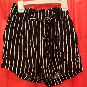 Tie waist shorts